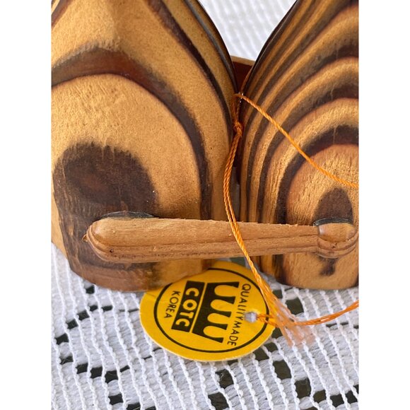 Vintage MCM Carved Wood Hugging Bears Figurine Original tags - Picture 6 of 10